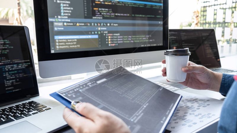 小程序定制开发加盟代理：揭秘背后的技术逻辑与市场机遇